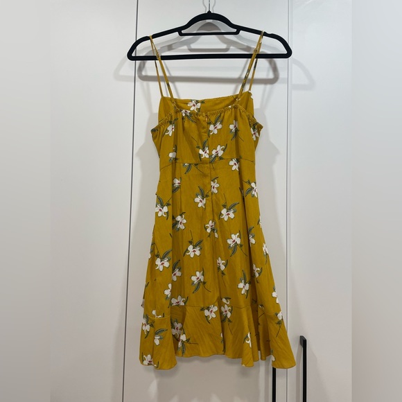 Hello Molly Dress - Picture 2 of 2